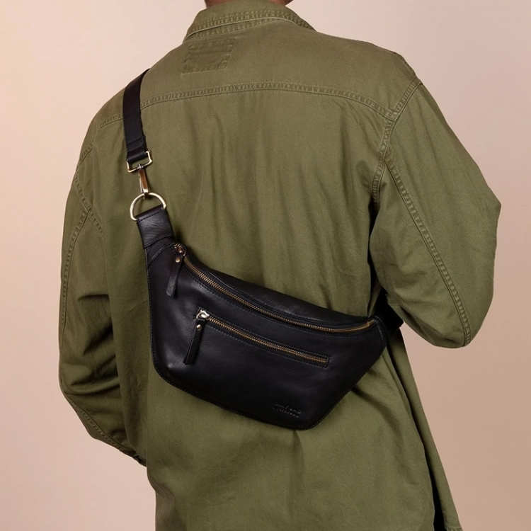 Drew Bum Bag soft grain leathe Black