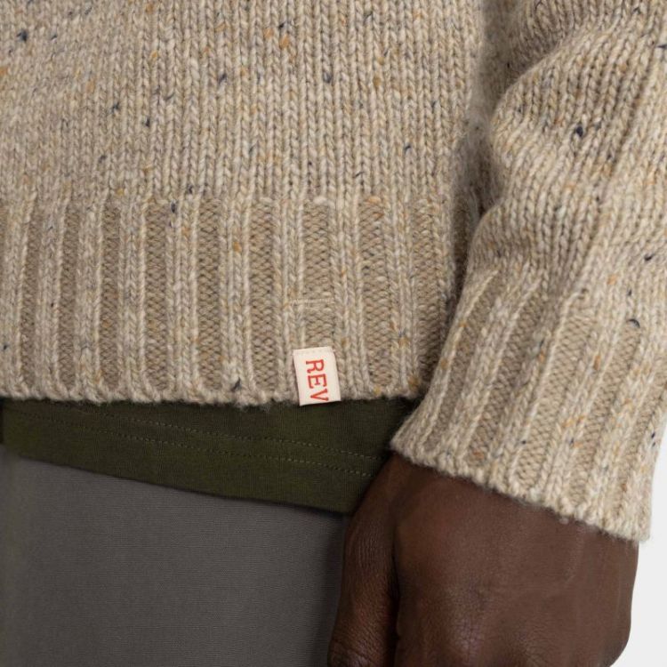 Knit sweater off-white