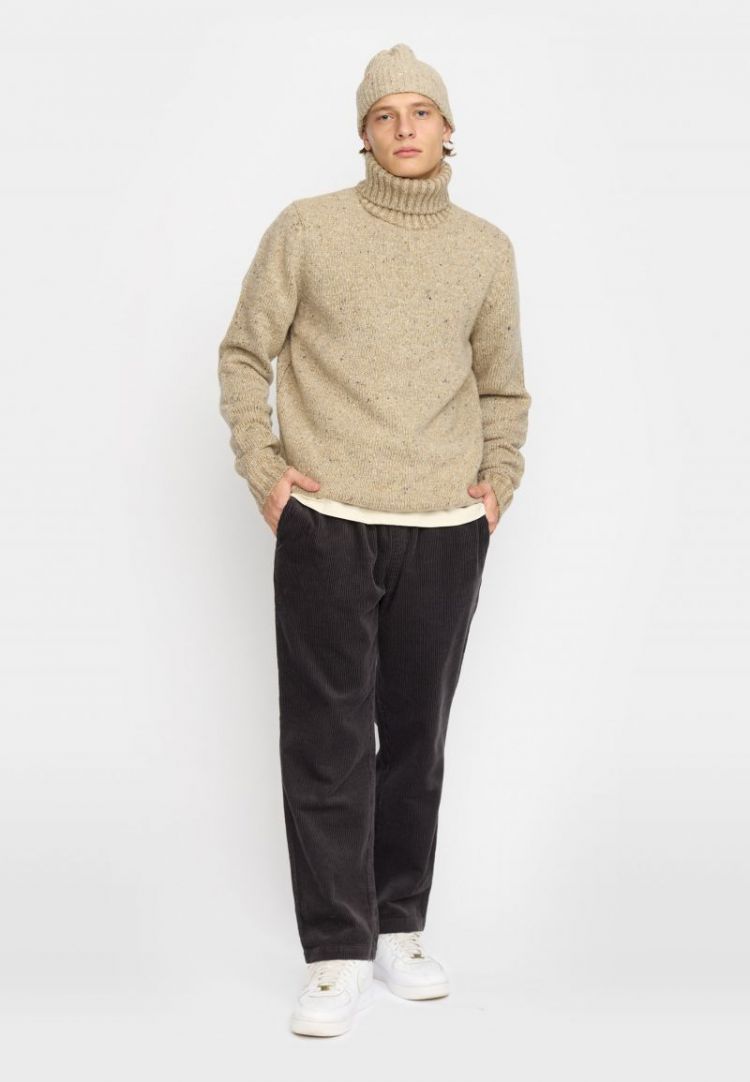 High-neck sweater off-white
