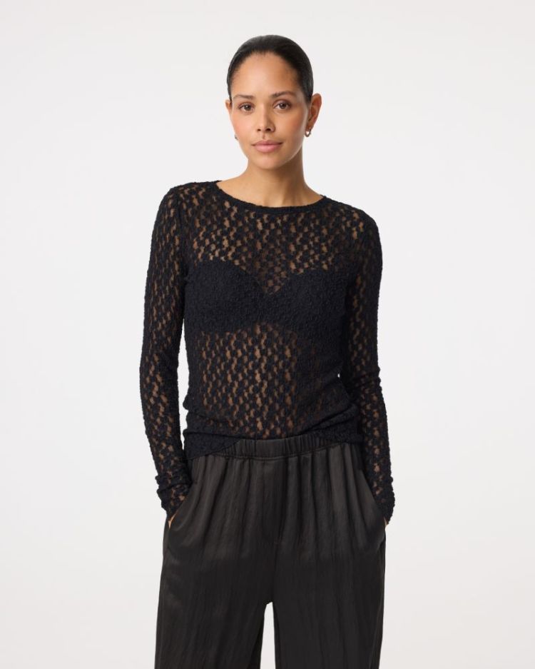 262P118 900-Black