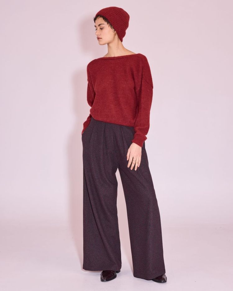 EGBERT 335-Bright Red 