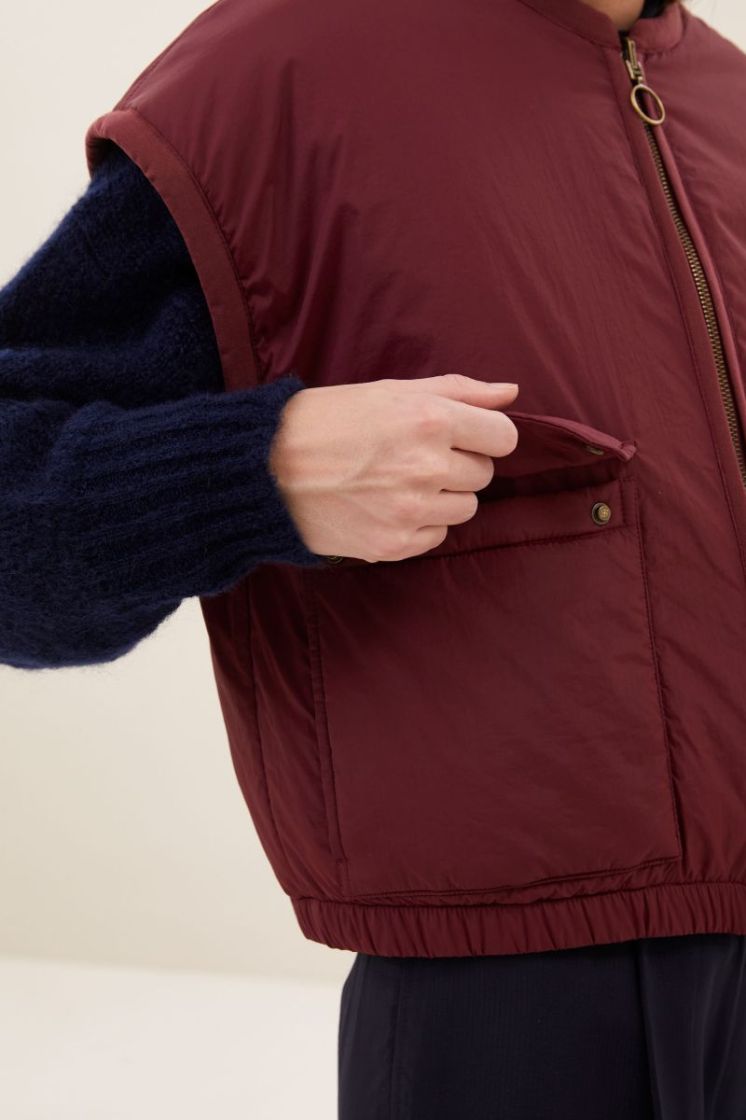 Gio Sleeveless jacket 325-Wine